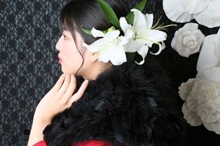 振袖　髪型　生花　ユリ　カサブランカ　ヘアアレンジ　前撮り　ドライフラワー　