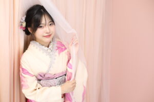 成人式前撮り写真ピンクで可愛いカーテン