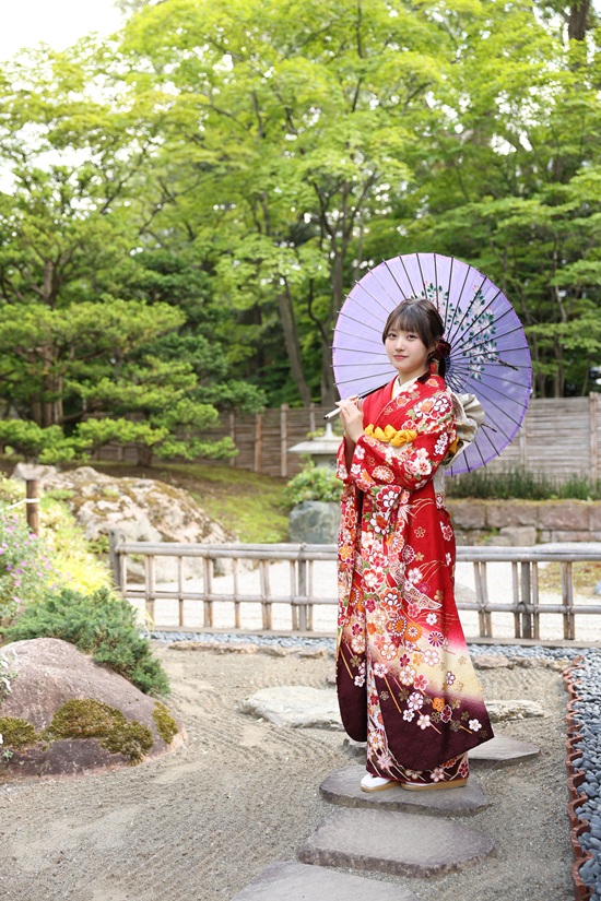 ロケーション撮影（振袖赤）