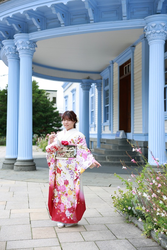 ロケーション撮影（振袖白×ピンク）