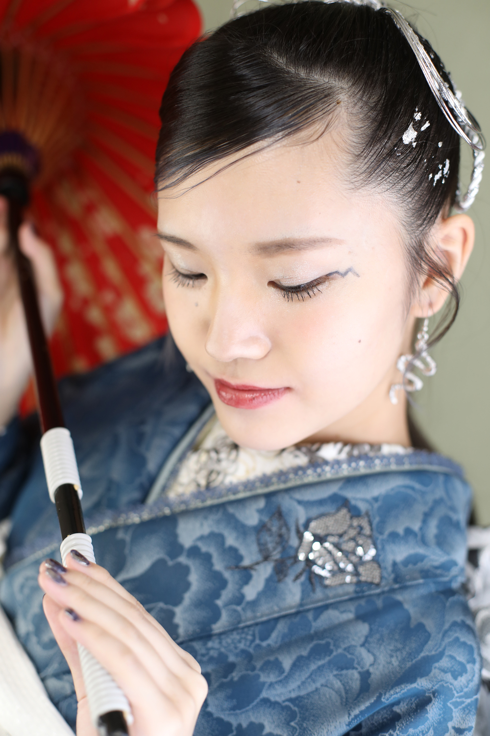 成人式青い振袖かっこよく着る