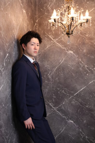 202620272028流儀RYUGI男性成人式何着る紋付袴もんつきはかま当日レンタルプラン北海道札幌かっこいいスタジオロケーション撮影着付けヘアセット無料スーツ男子