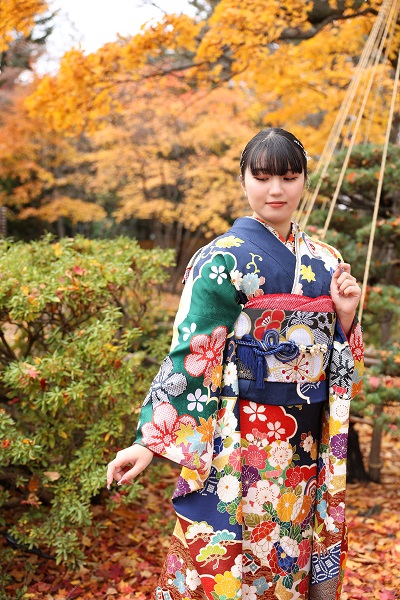 振袖秋のロケーション撮影古典柄