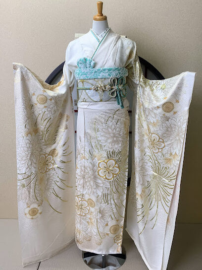 成人式振袖白振袖コーディネート