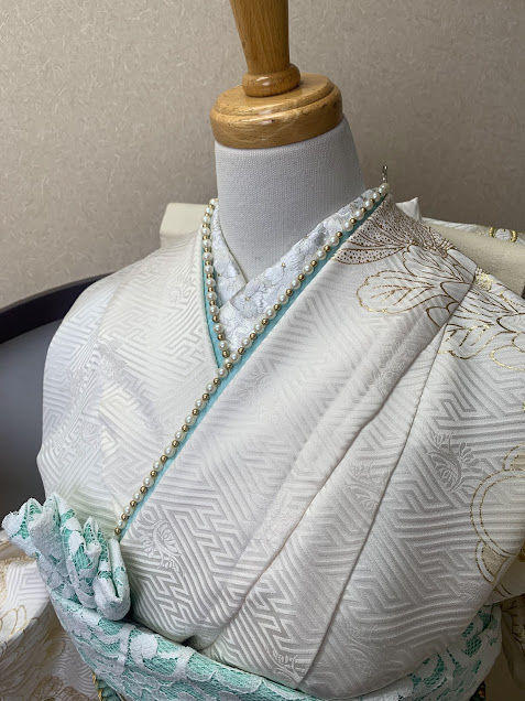 白振袖コーデ小物合わせ差し色