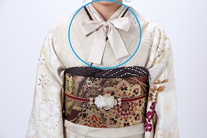 花いち都屋帯広店で行った高校生モデル撮影の画像です。9月のイチオシ商品を紹介する画像です。