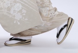 花いち都屋帯広店で行った高校生モデル撮影の画像です。9月のイチオシ商品を紹介する画像です。