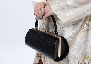 花いち都屋帯広店で行った高校生モデル撮影の画像です。9月のイチオシ商品を紹介する画像です。