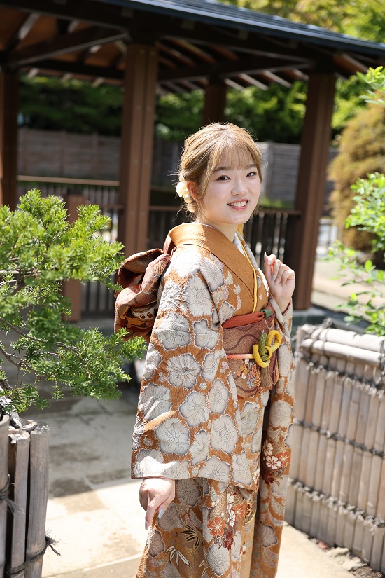 ママ振袖
ロケーション撮影
中島公園
振袖前撮り