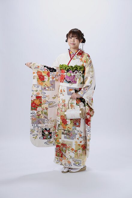 振袖
白
緑
古典