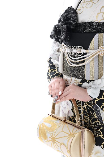 振袖
黒
白
かっこいい
モード