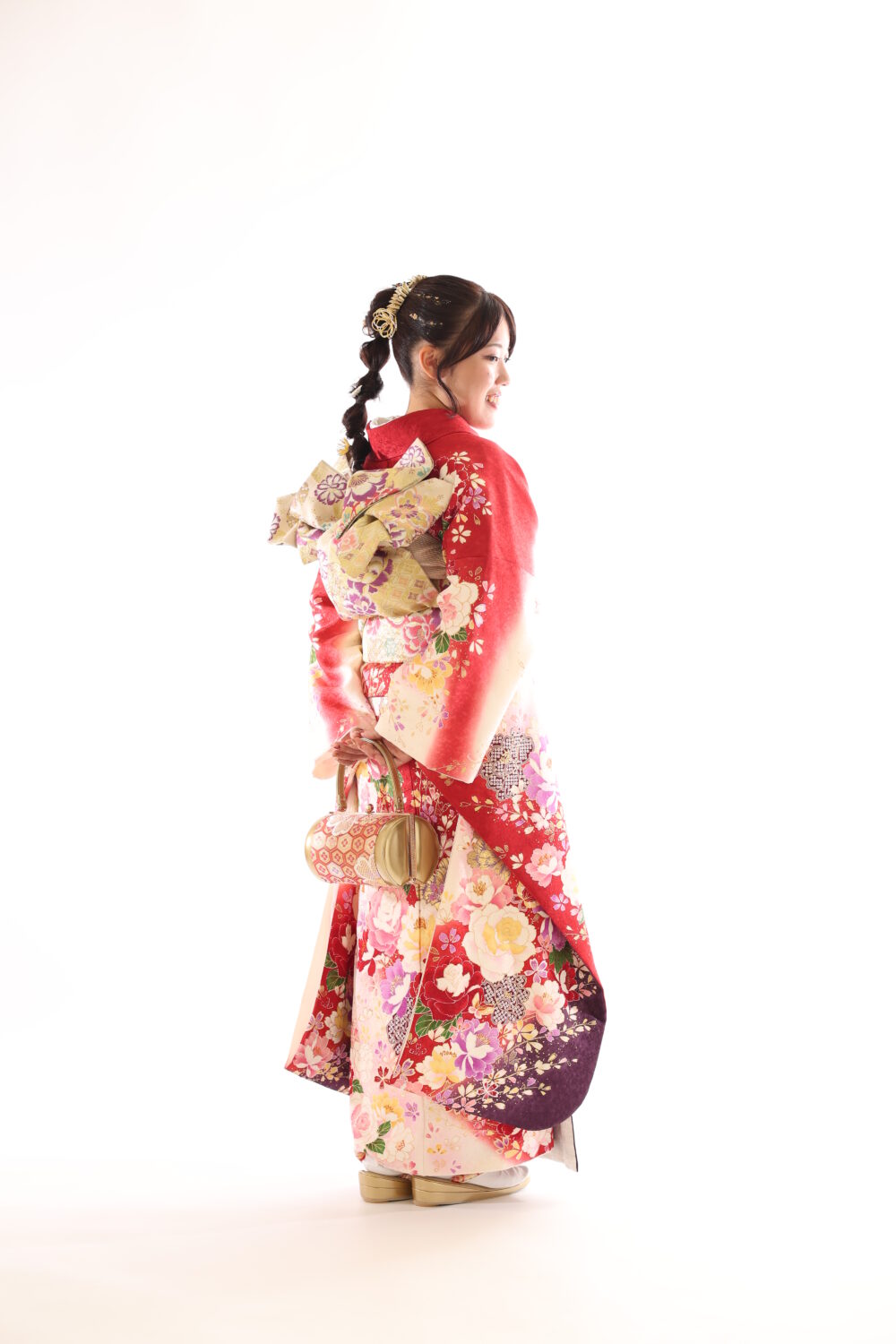 26年成人式のお嬢様、前撮り写真、赤と白のお振袖