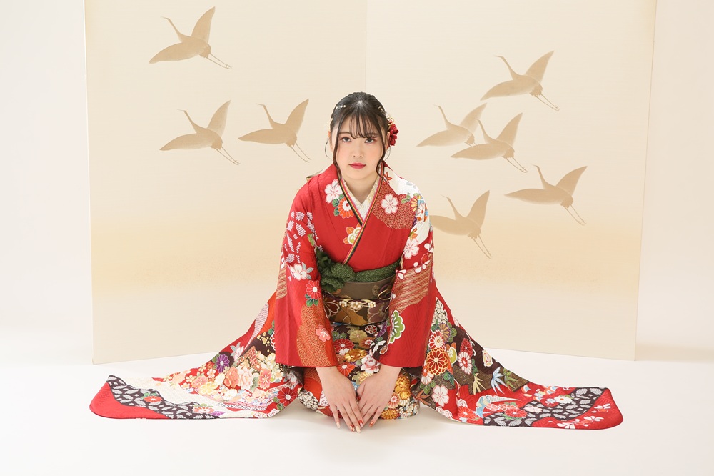 二十歳　前撮り　赤い振袖　ごあいさつ　正座