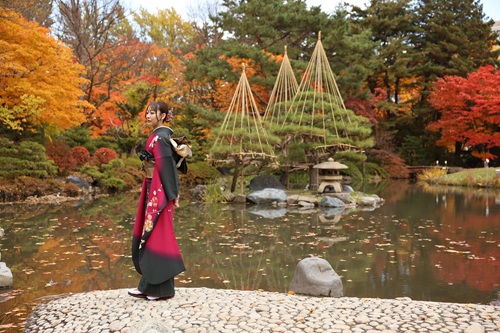 秋のロケーション撮影（振袖ピンク×黒）