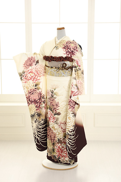 アイボリー振袖コーディネート