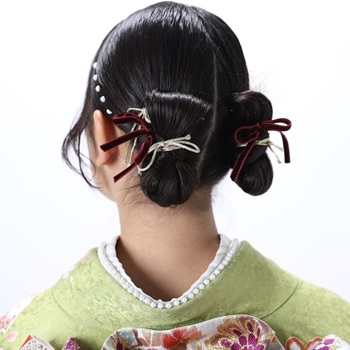 花いち都屋帯広店で、高校生モデル撮影した画像です。