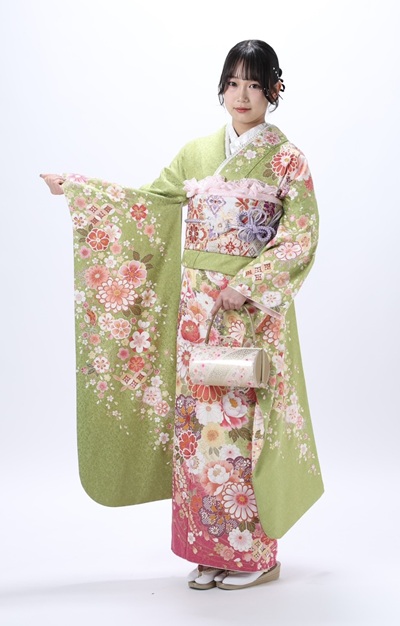 花いち都屋帯広店で、高校生モデル撮影した画像です。