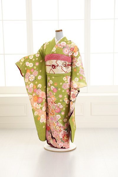 黄緑振袖コーディネート