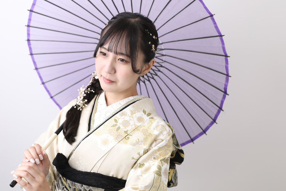 成人式の振袖白かわいい