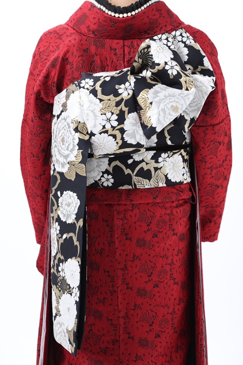 高校生モデル撮影で撮影した写真です。今月のイチオシ商品を着用して頂きました。