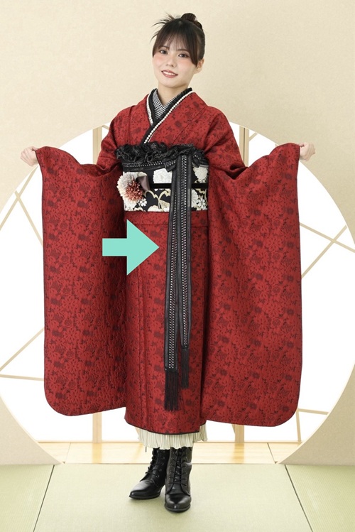 高校生モデル撮影で撮影した写真です。今月のイチオシ商品を着用して頂きました。