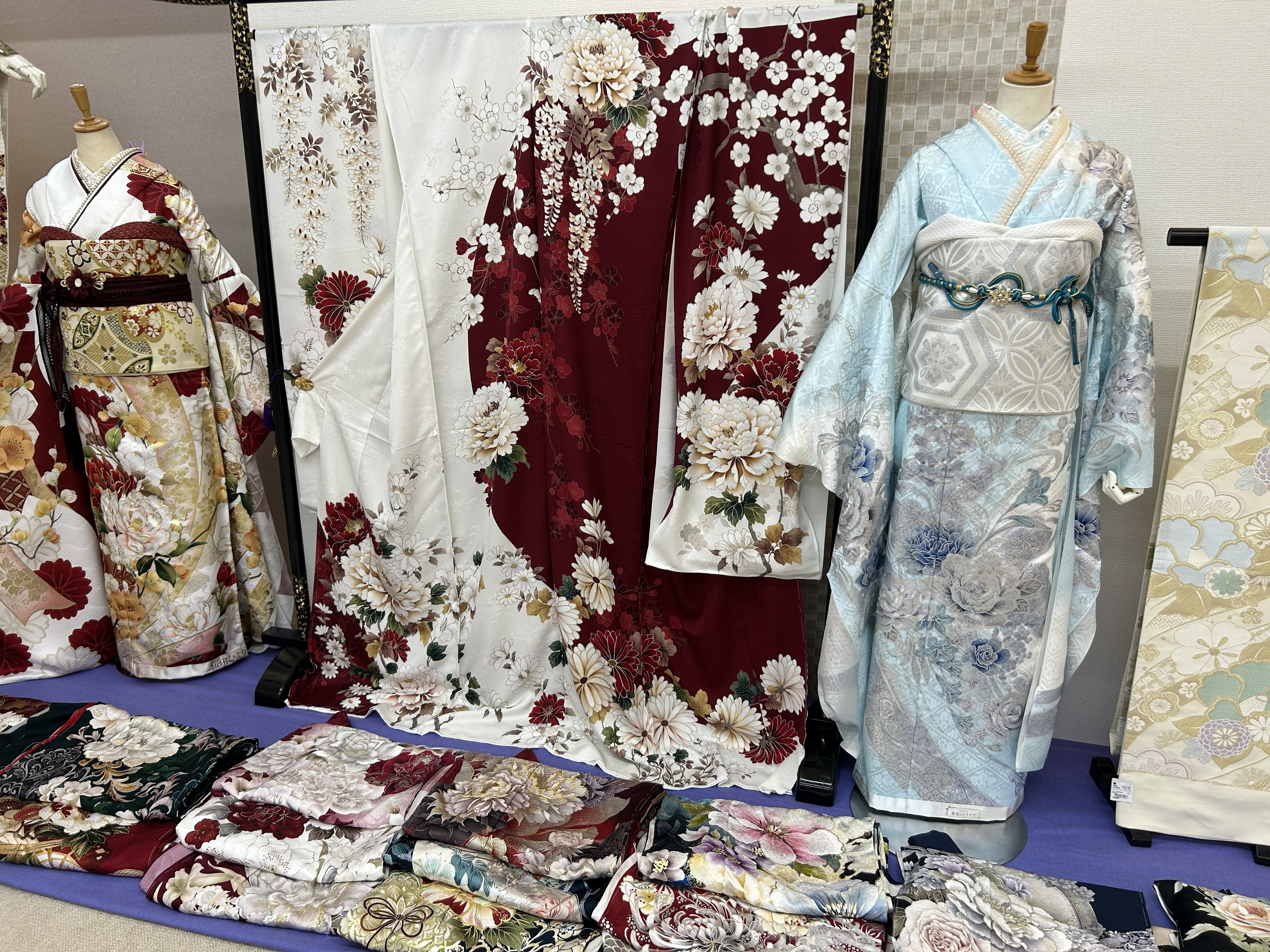 新作の振袖