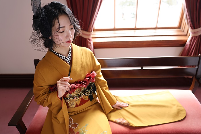 振袖卒業袴前撮り後撮り撮影フォトヘアメイクこだわる手元爪ジェルネイルチップマニキュアしたほうがいい映える綺麗印象変わる