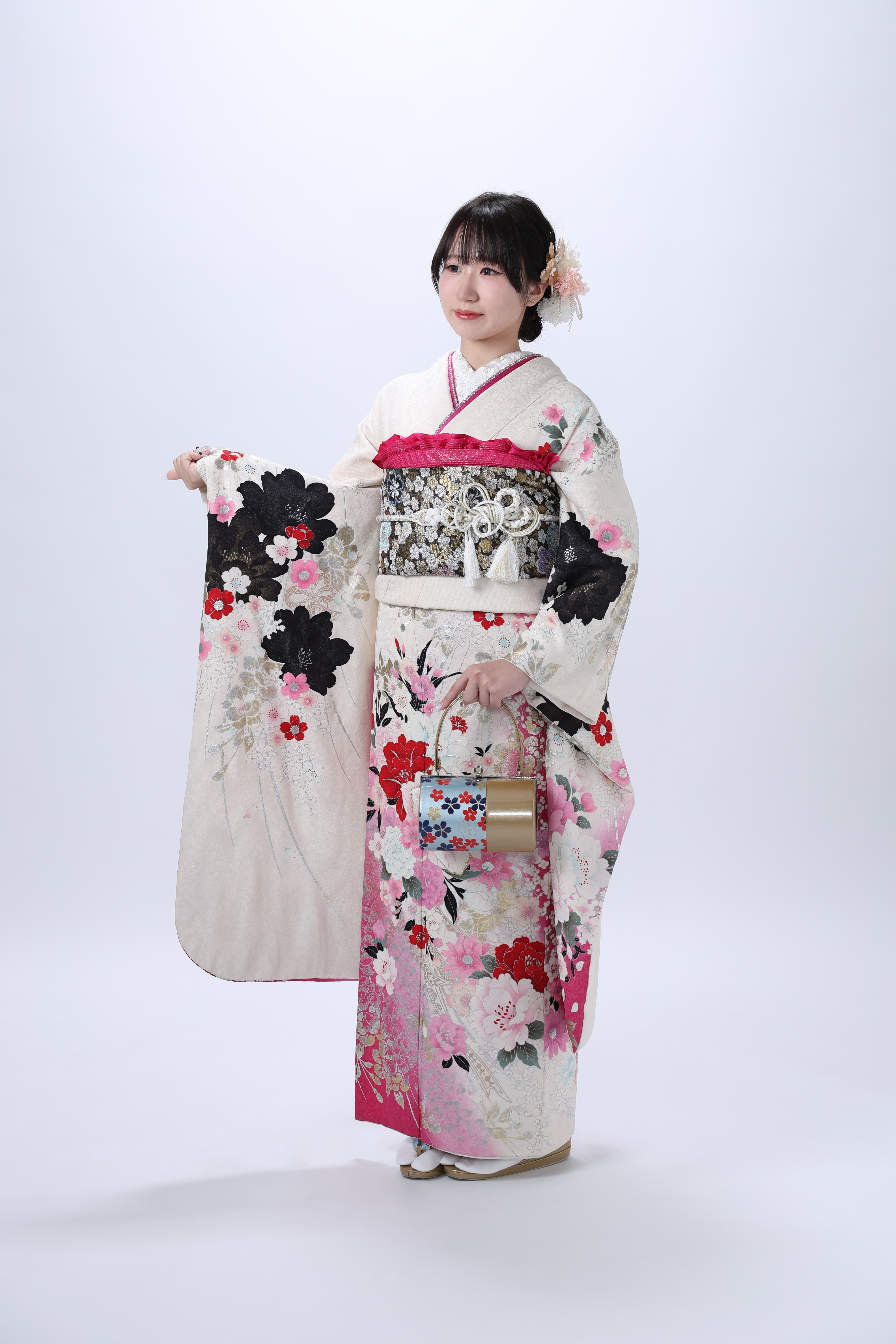 振袖白、黒、ピンク

