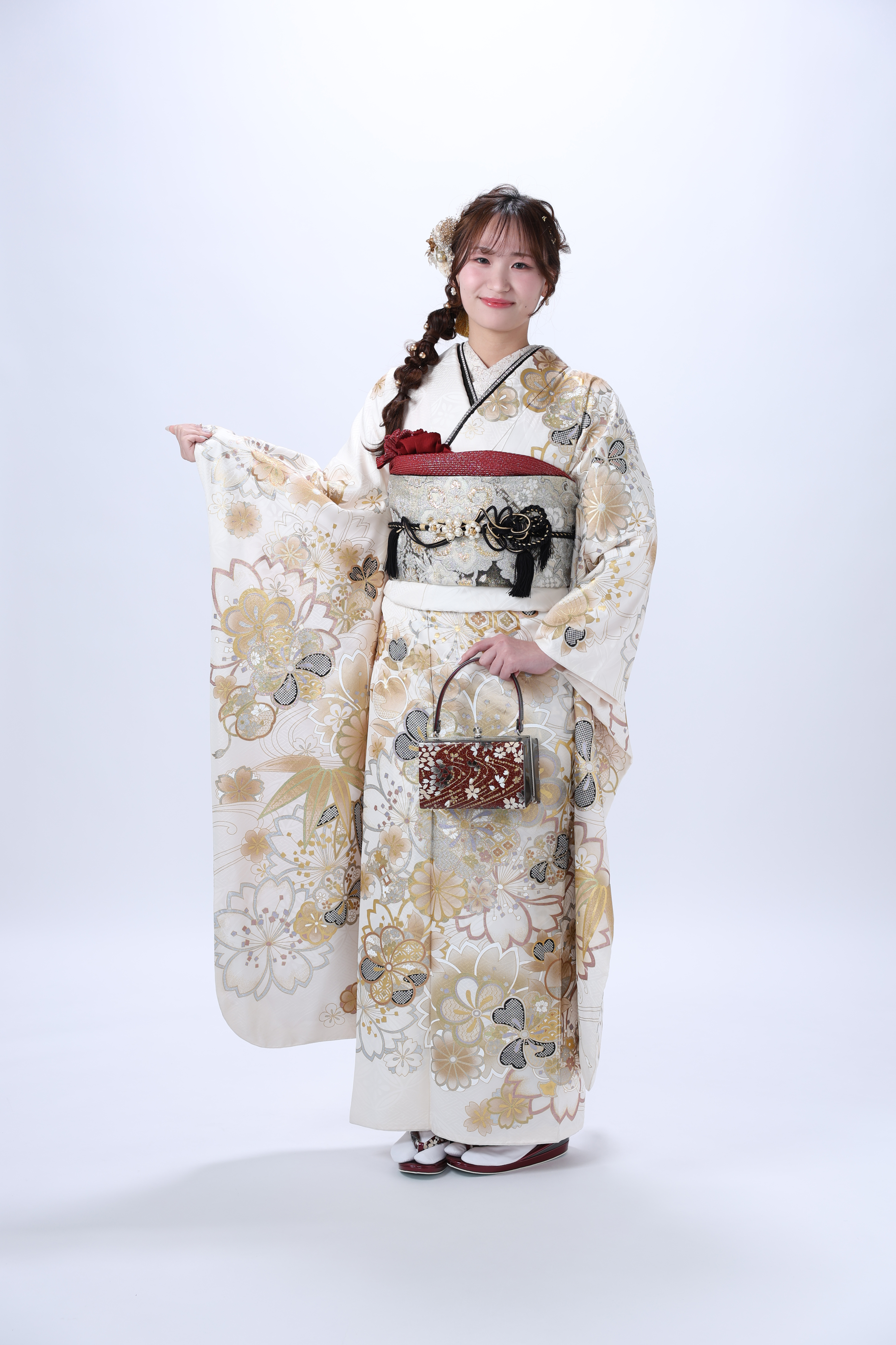 振袖　白、ゴールド