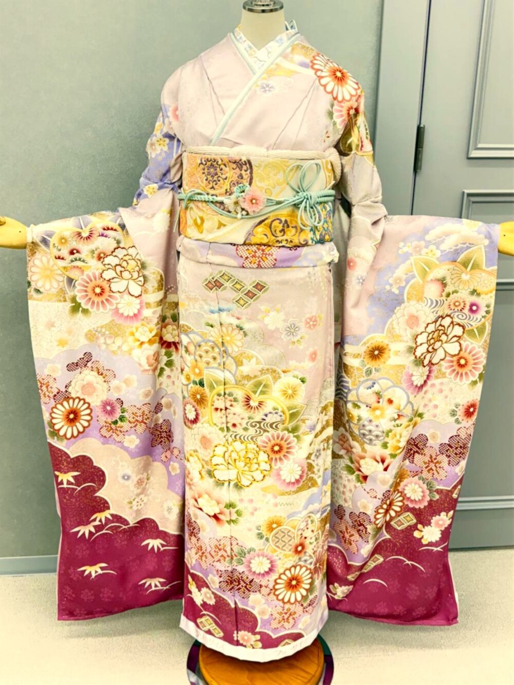 ラベンダー色、振袖、コーディネート画像、かわいい