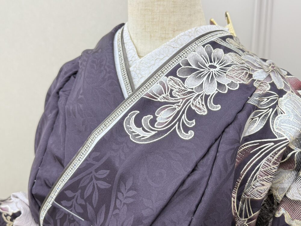 深い紫、ゴールド刺繍、シルバー刺繍、振袖コーディネート