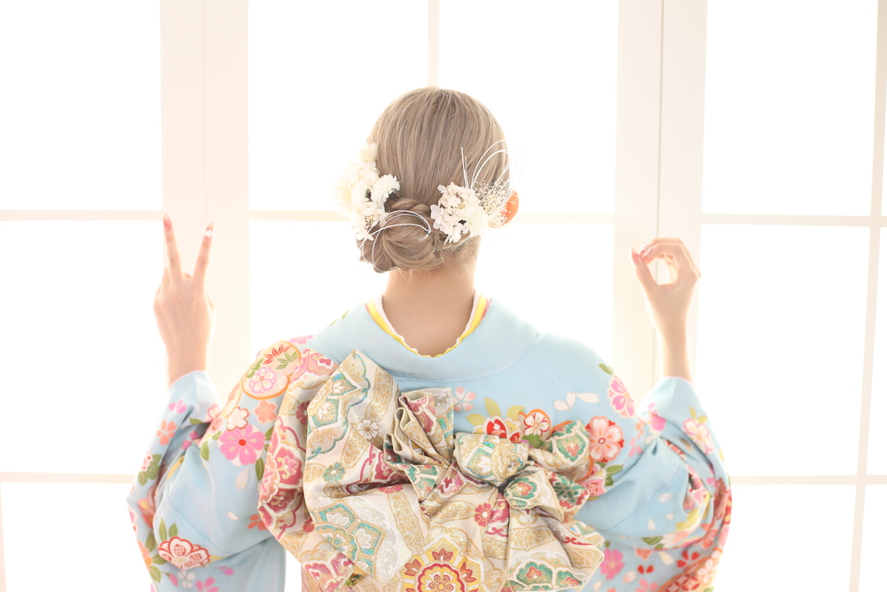 成人式ヘアスタイルタイトシニヨン