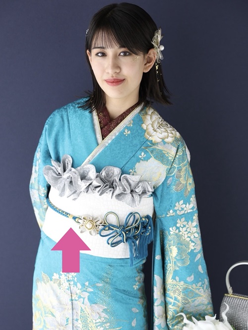 この画像は花いち都屋帯広店で行った、モデル撮影の画像です。