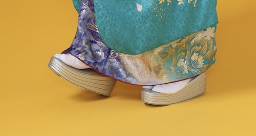 この画像は花いち都屋帯広店で行った、モデル撮影の画像です。