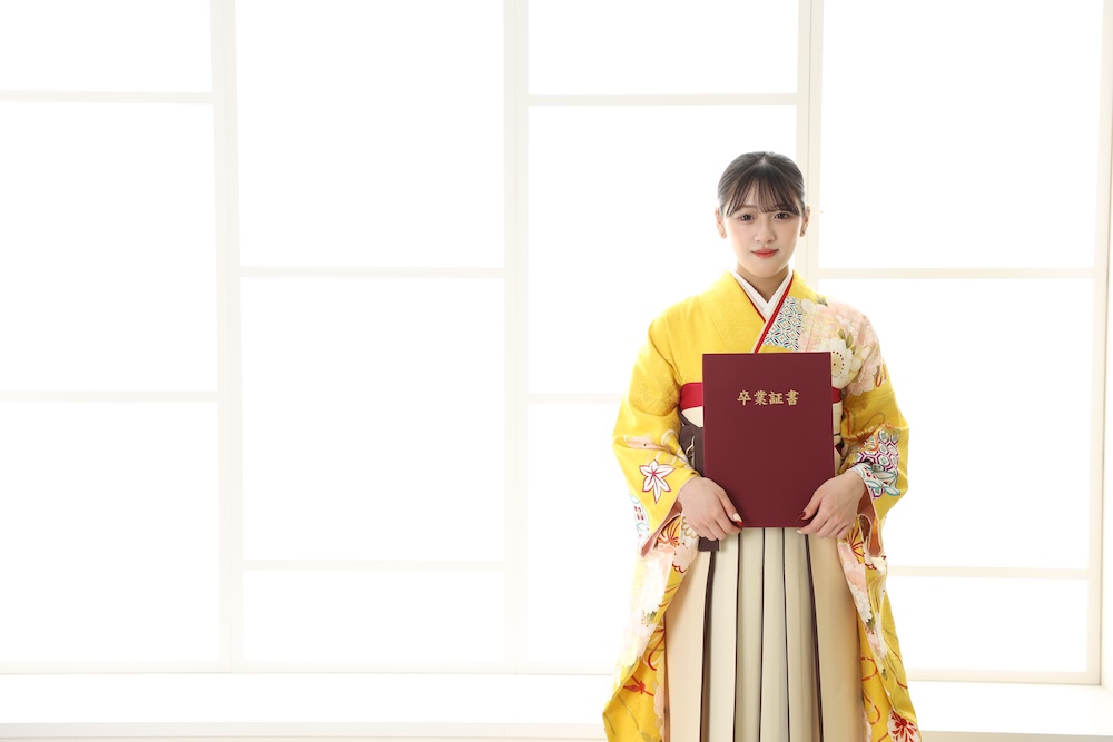卒業袴
卒業式振袖
振袖と袴
卒業式